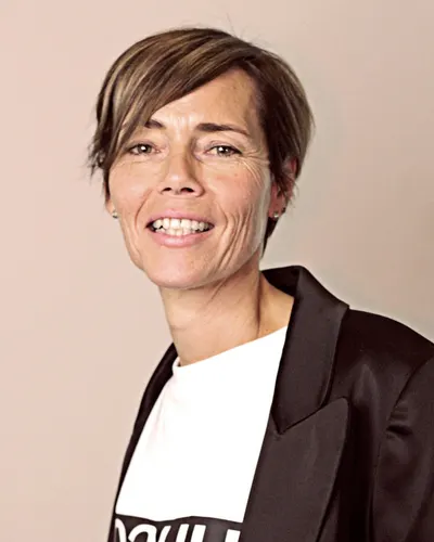 Porträt Helga Mühlthaler