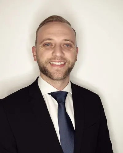 Porträt Mag. Nicola Barisic